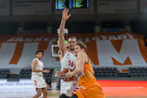 到临场应变 到临场应变