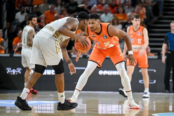 埃梅里的带 埃梅里的带